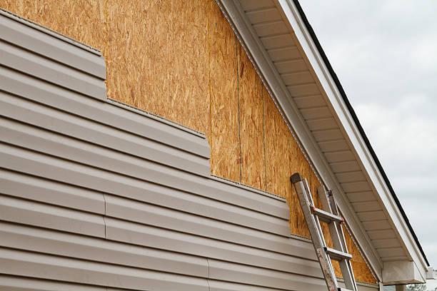 24/7 Emergency Vinyl Siding experts in Oxford, OH